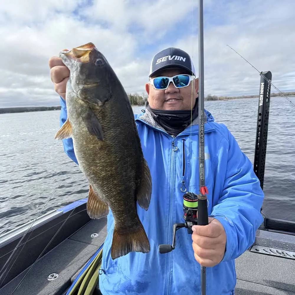 Black Bass Spinning