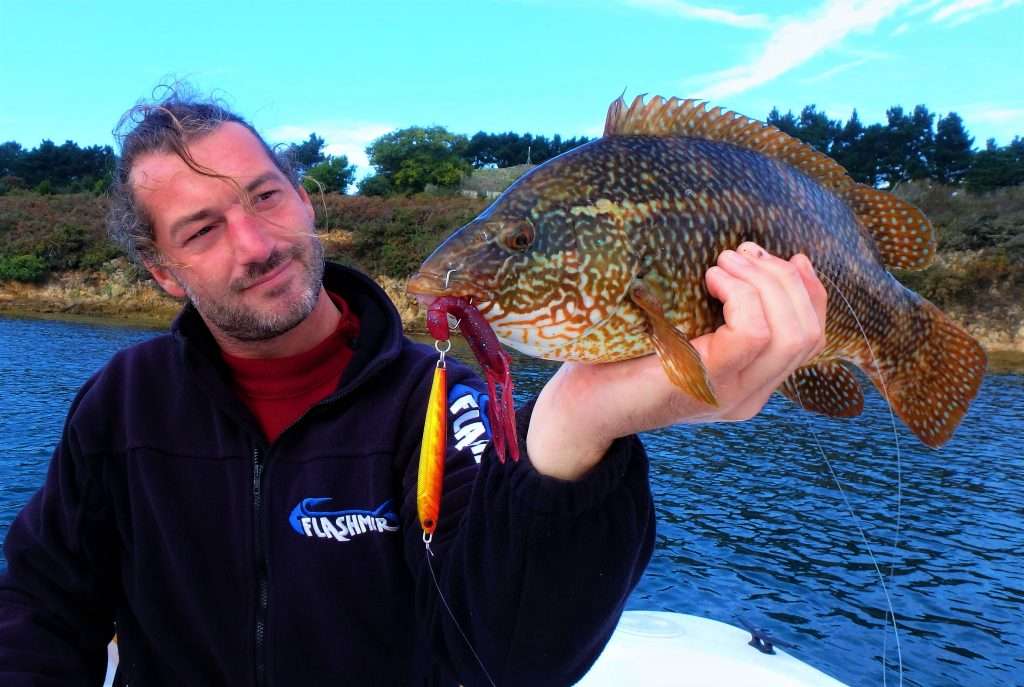 Belle vieille prise avec un combo Métal Spot dos orange et une Pure Craw Bass assassin monté en texan