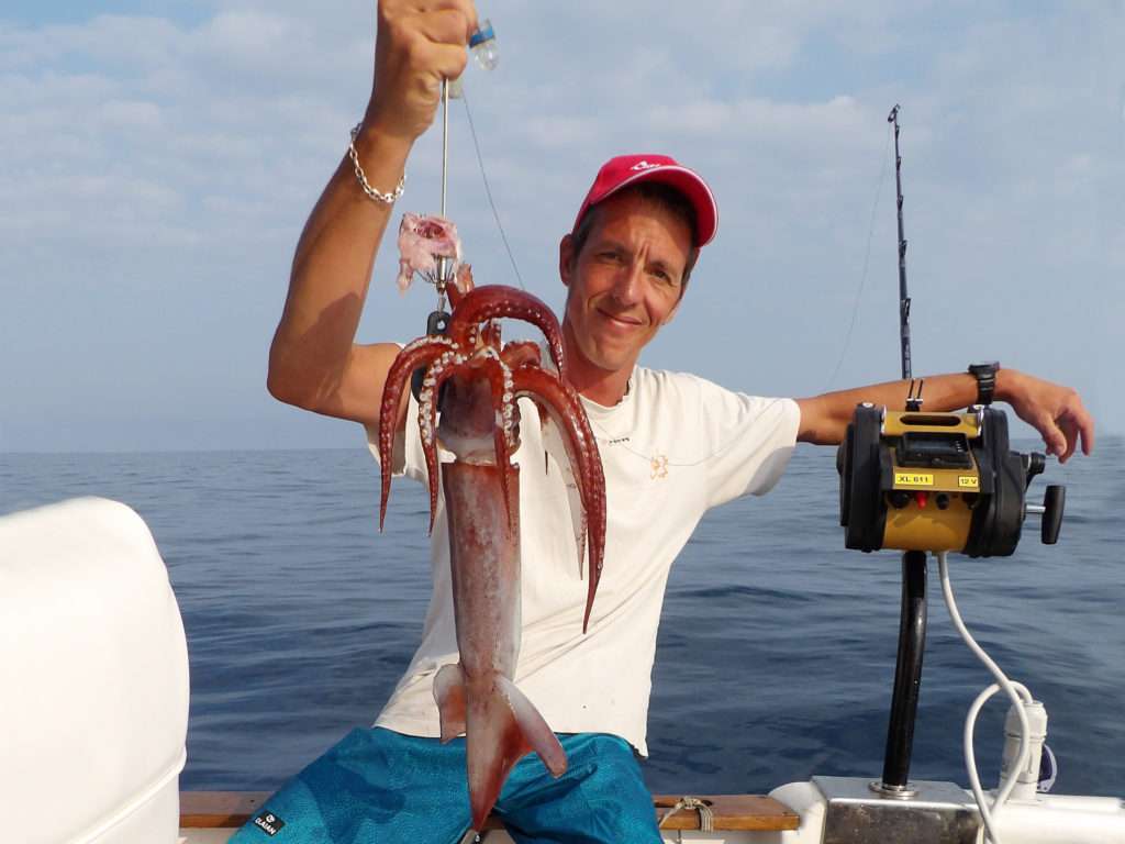 Le moniteur guide de pêche Fabien Harbers est un spécialiste de toutes les pêches ultra profondes