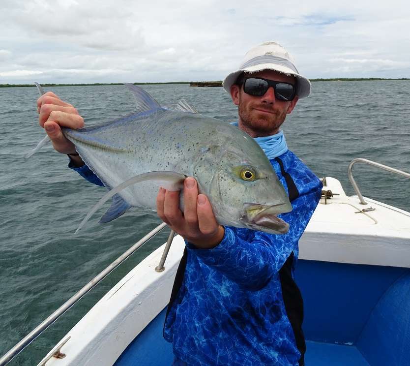 Carangue bleue au stickbait pour Colin