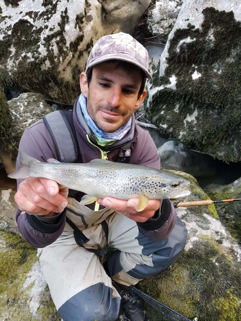 Truite prise au toc par Etienne avec du nylon